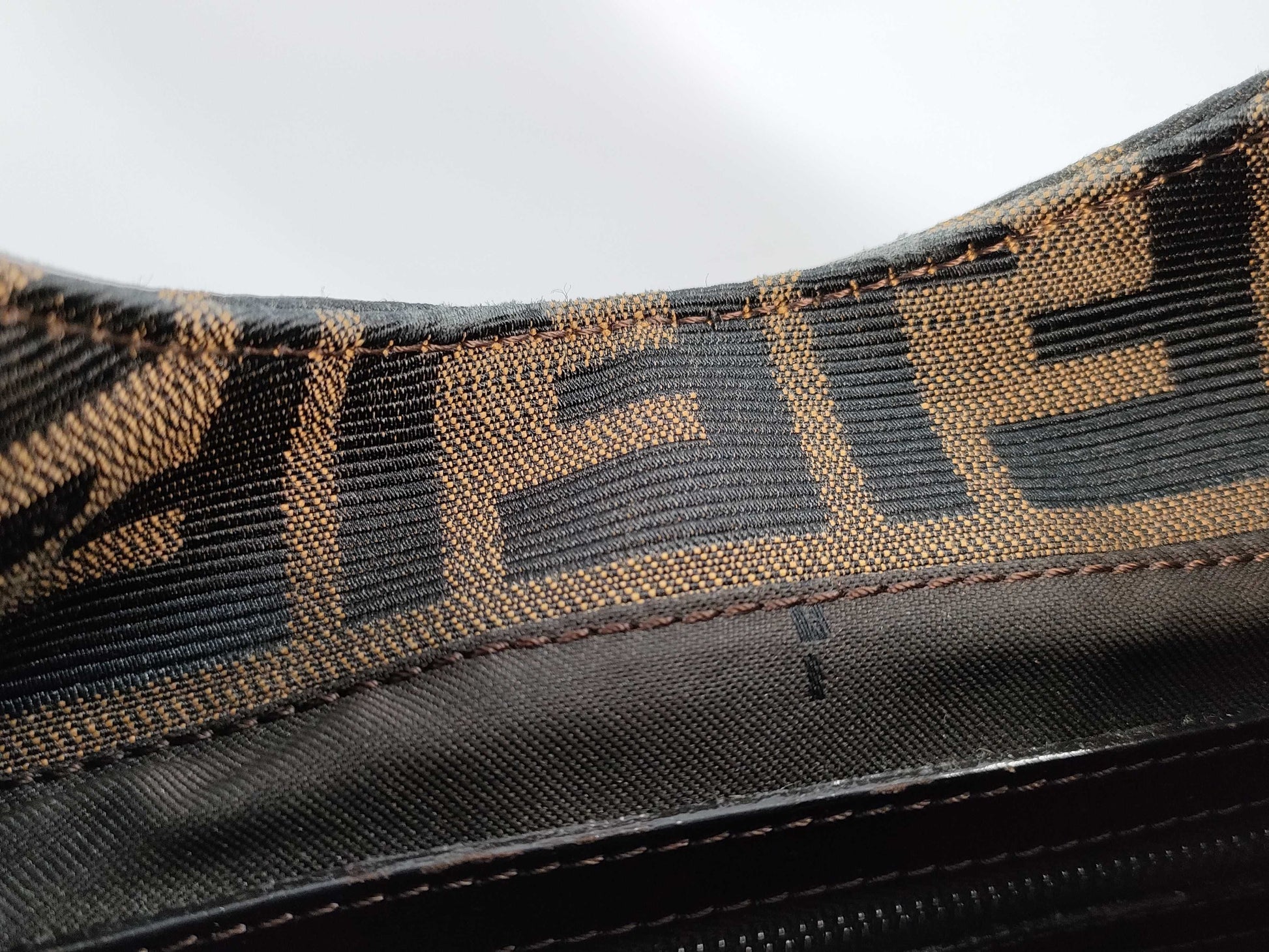 FENDI Zucca pattern semi-shoulder tote bag