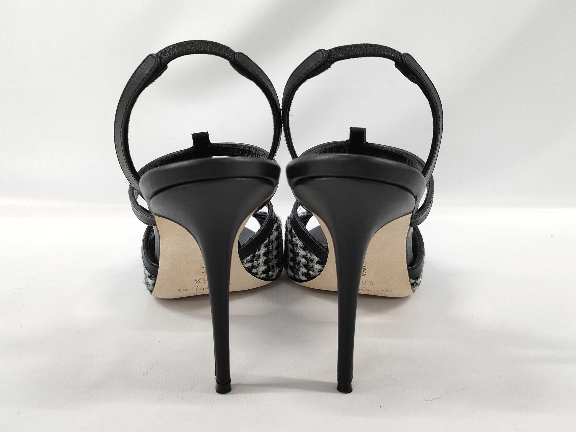 Manolo Blahnik pumps, partly tweed-look pumps