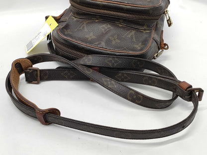 LOUIS VUITTON Monogram M45236 Amazon Shoulder Bag with Missing Shoulder Strap