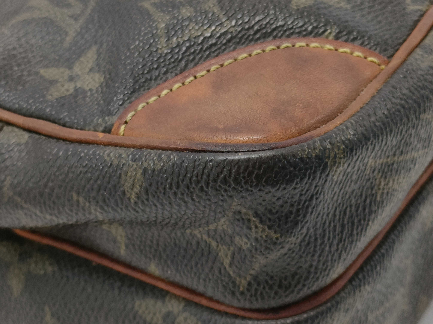 LOUIS VUITTON Monogram M45236 Amazon Shoulder Bag with Missing Shoulder Strap