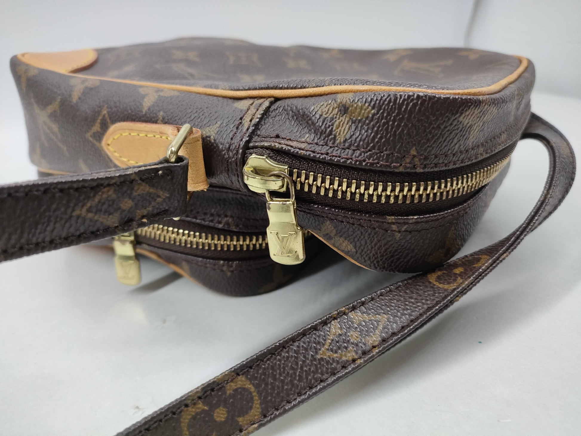 LOUIS VUITTON Monogram M45236 Amazon Shoulder Bag