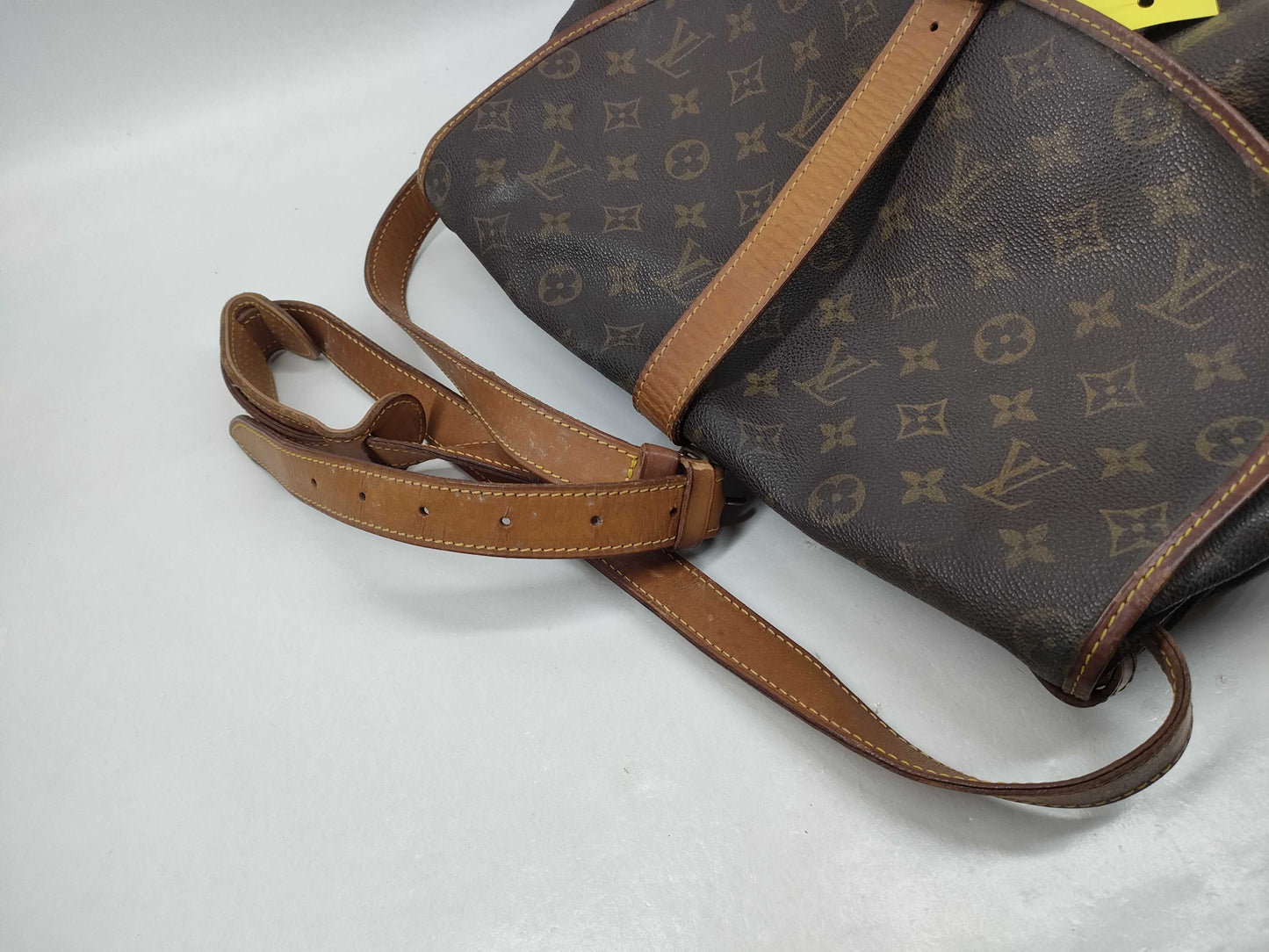 LOUIS VUITTON Monogram M42254 Saumur 35 Shoulder Bag