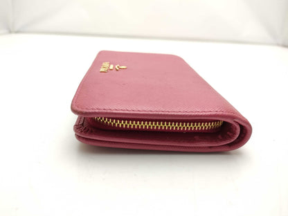 PRADA Saffiano Wallet/Consideration Wallet