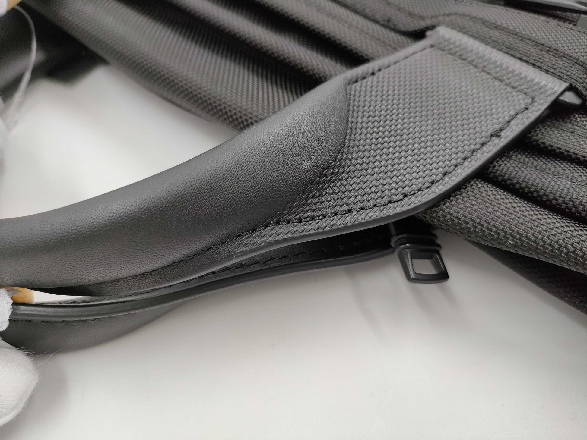 TUMI Alpha 3 Business Bag Shoulder Bag