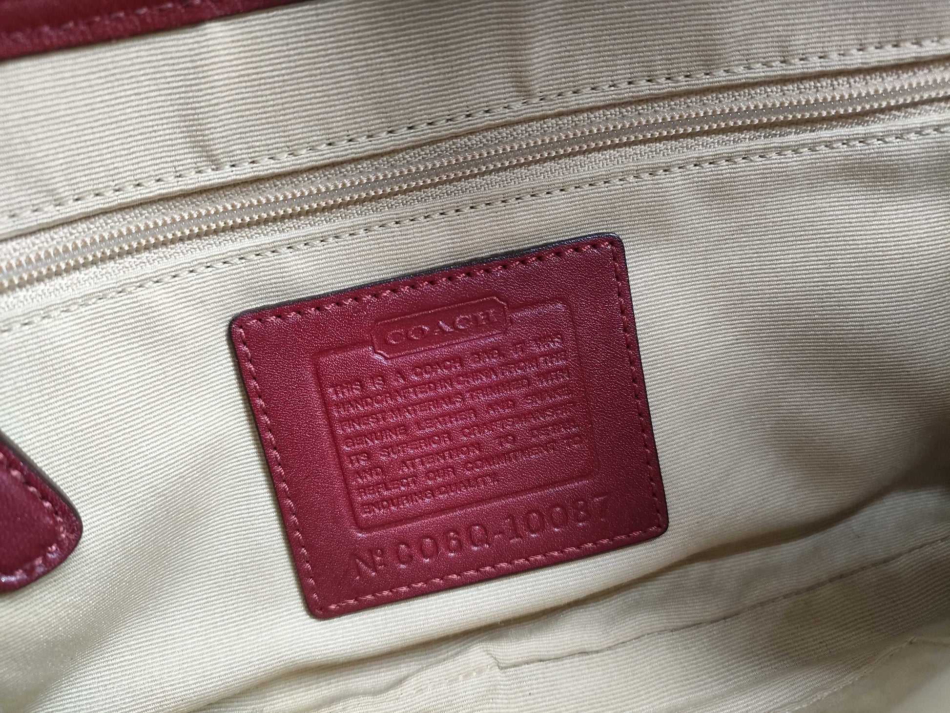 COACH Signature 10087 Shoulder Bag