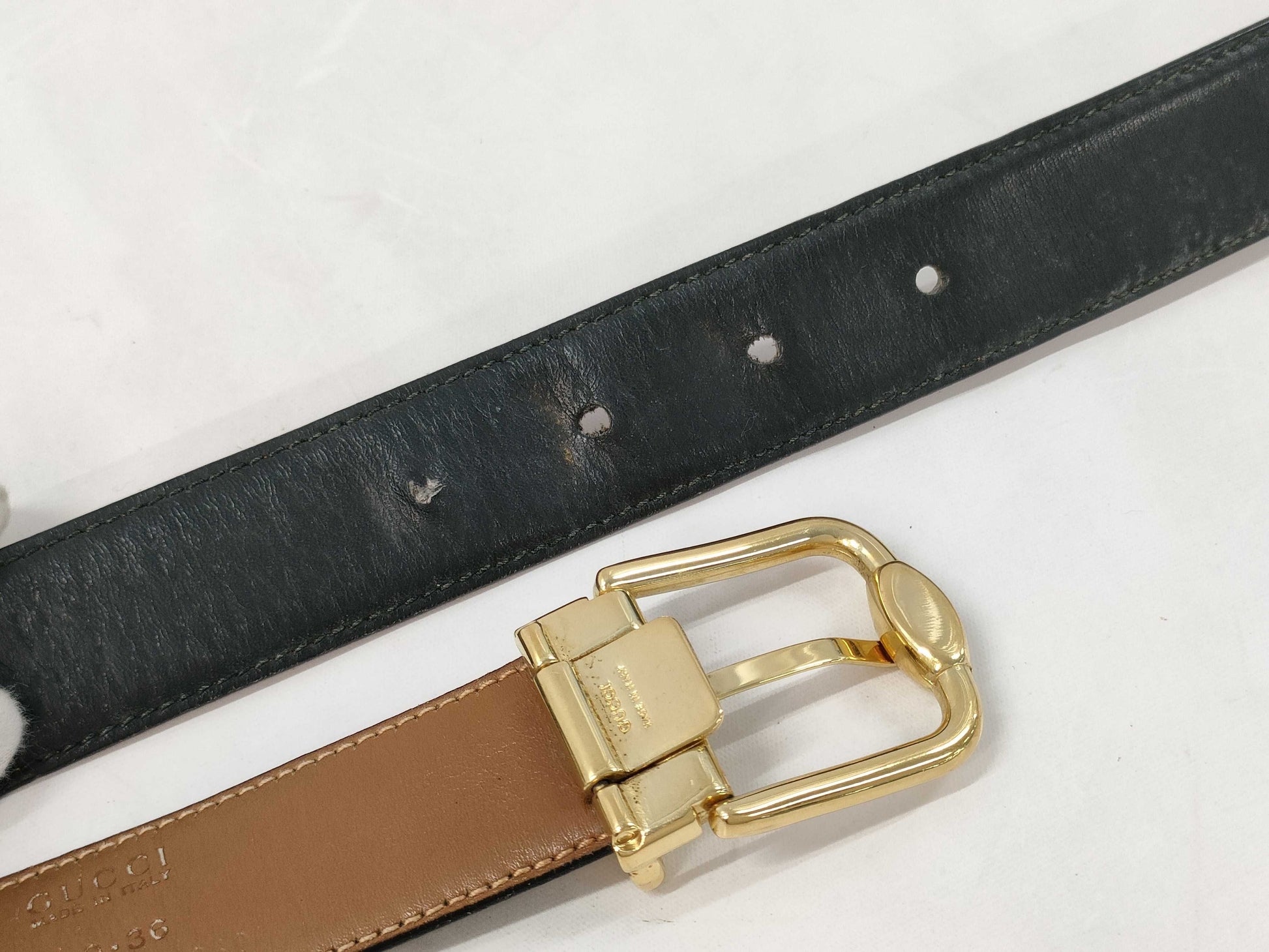 GUCCI Gold-colored Buckle Belt