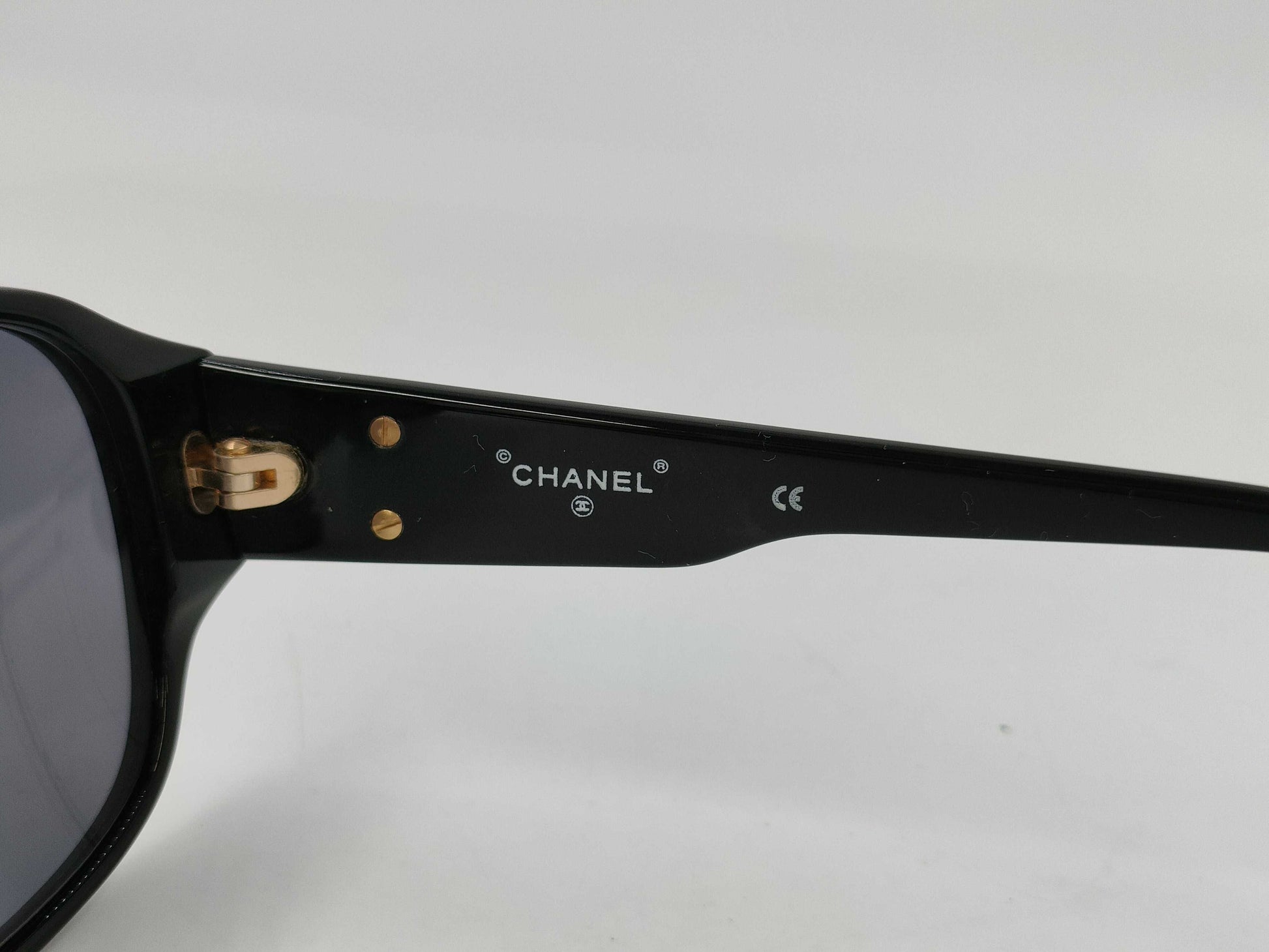  CHANEL Coco Mark Gold Hardware Black 01452 94305 Case and Box Included Sunglasses/Eyeglasses