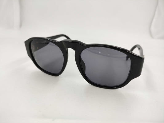  CHANEL Coco Mark Gold Hardware Black 01452 94305 Case and Box Included Sunglasses/Eyeglasses