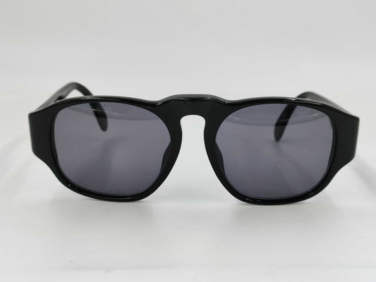  CHANEL Coco Mark Gold Hardware Black 01452 94305 Case and Box Included Sunglasses/Eyeglasses