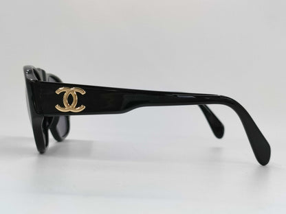  CHANEL Coco Mark Gold Hardware Black 01452 94305 Case and Box Included Sunglasses/Eyeglasses