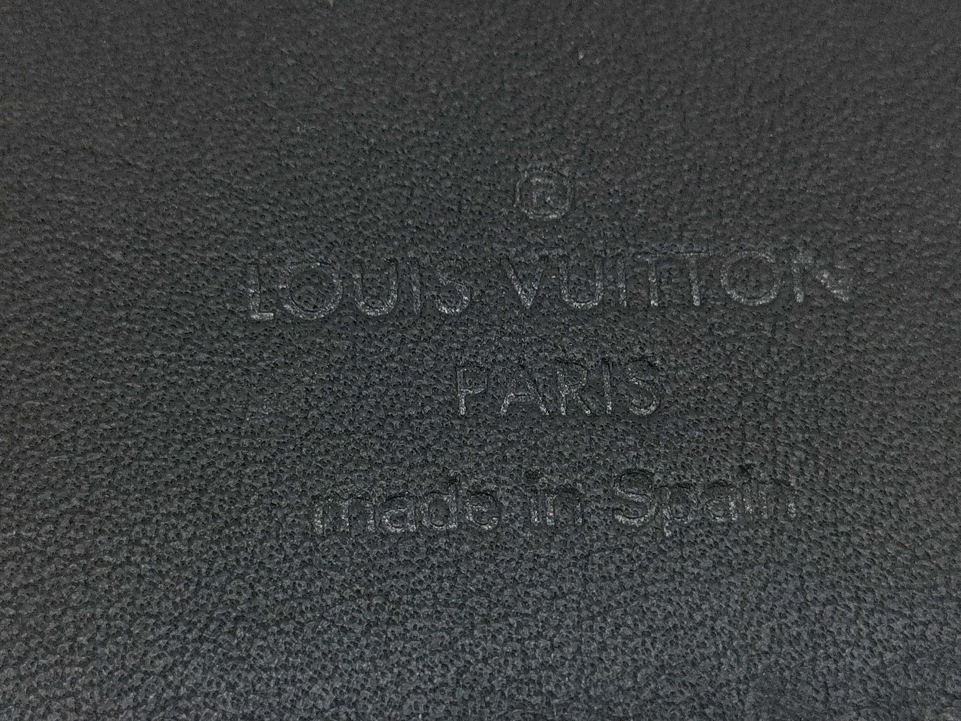 LOUIS VUITTON Empreinte Portefeuille Brazza Wallet