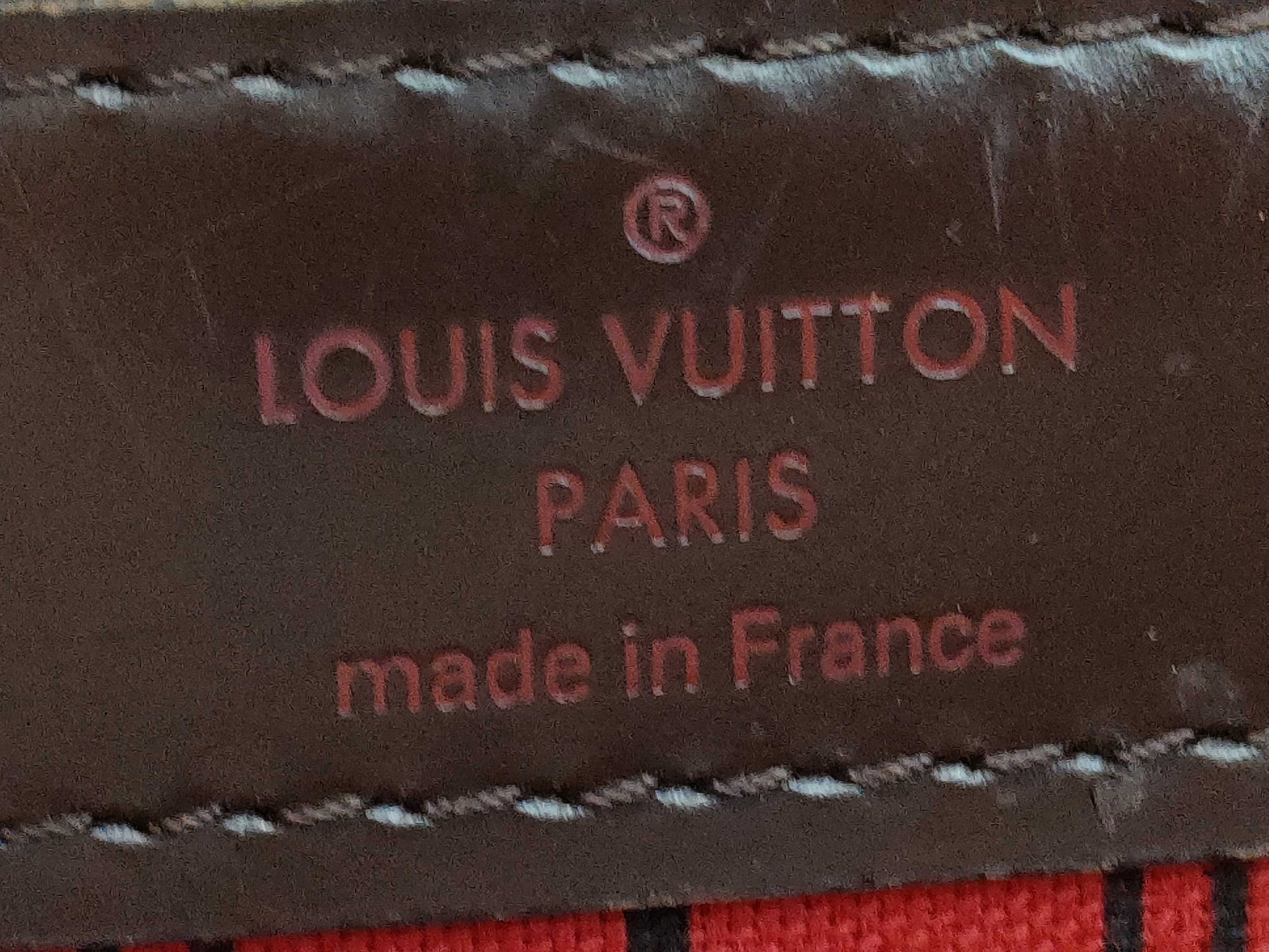 LOUIS VUITTON Damier Neverfull MM Tote Bag