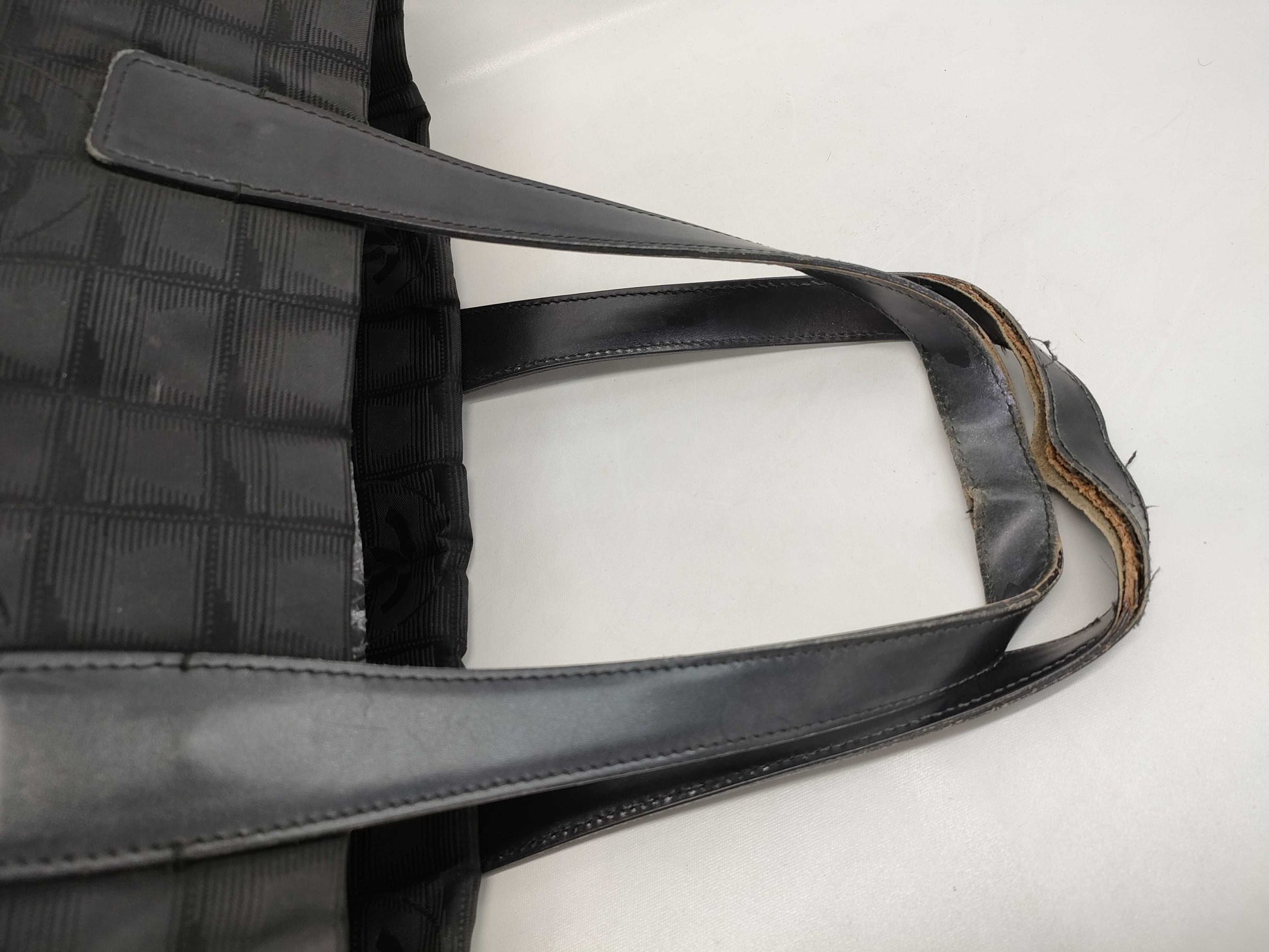 CHANEL Neutra Tote Bag
