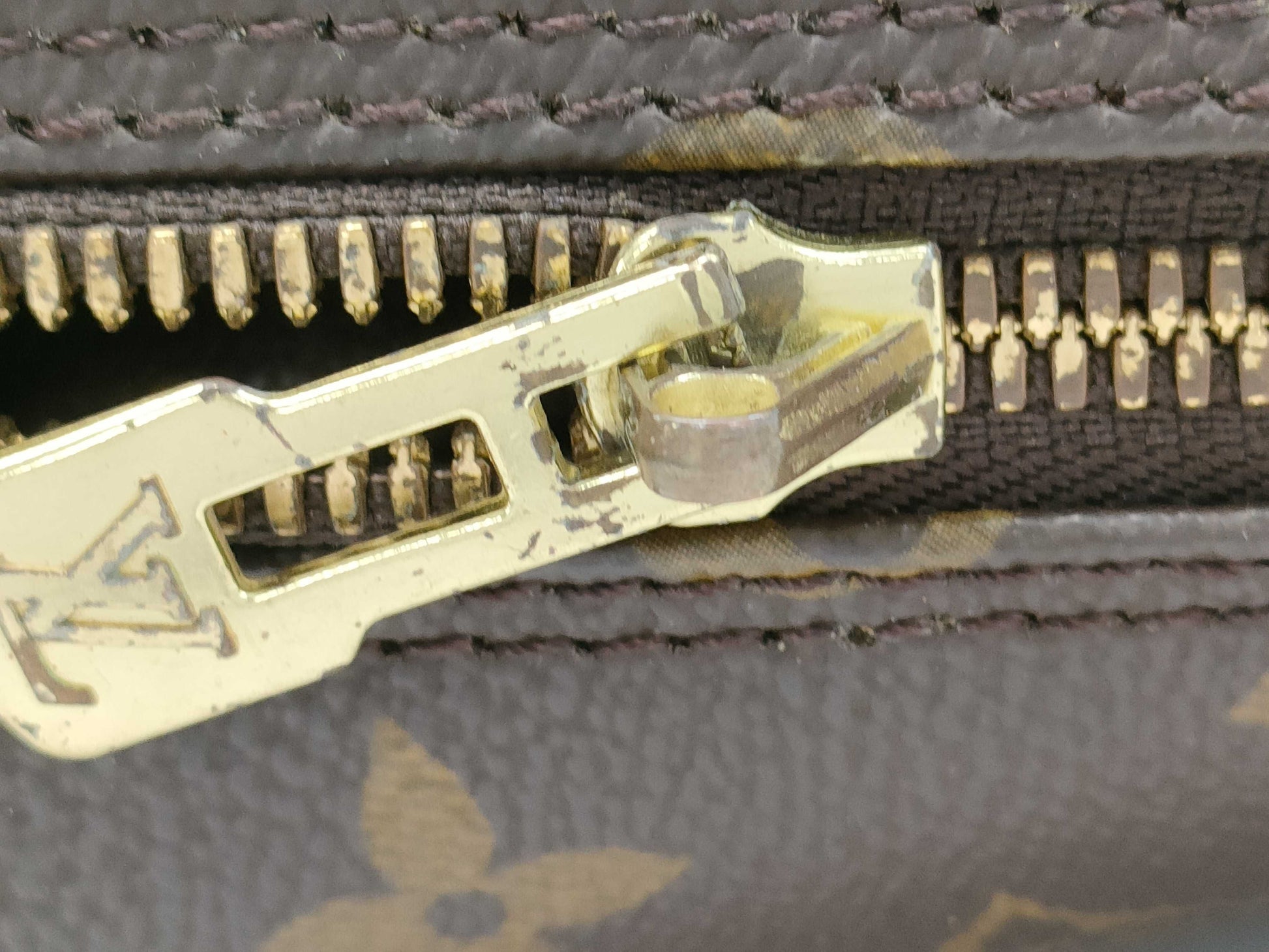 LOUIS VUITTON Monogram M51130 Alma Handbag