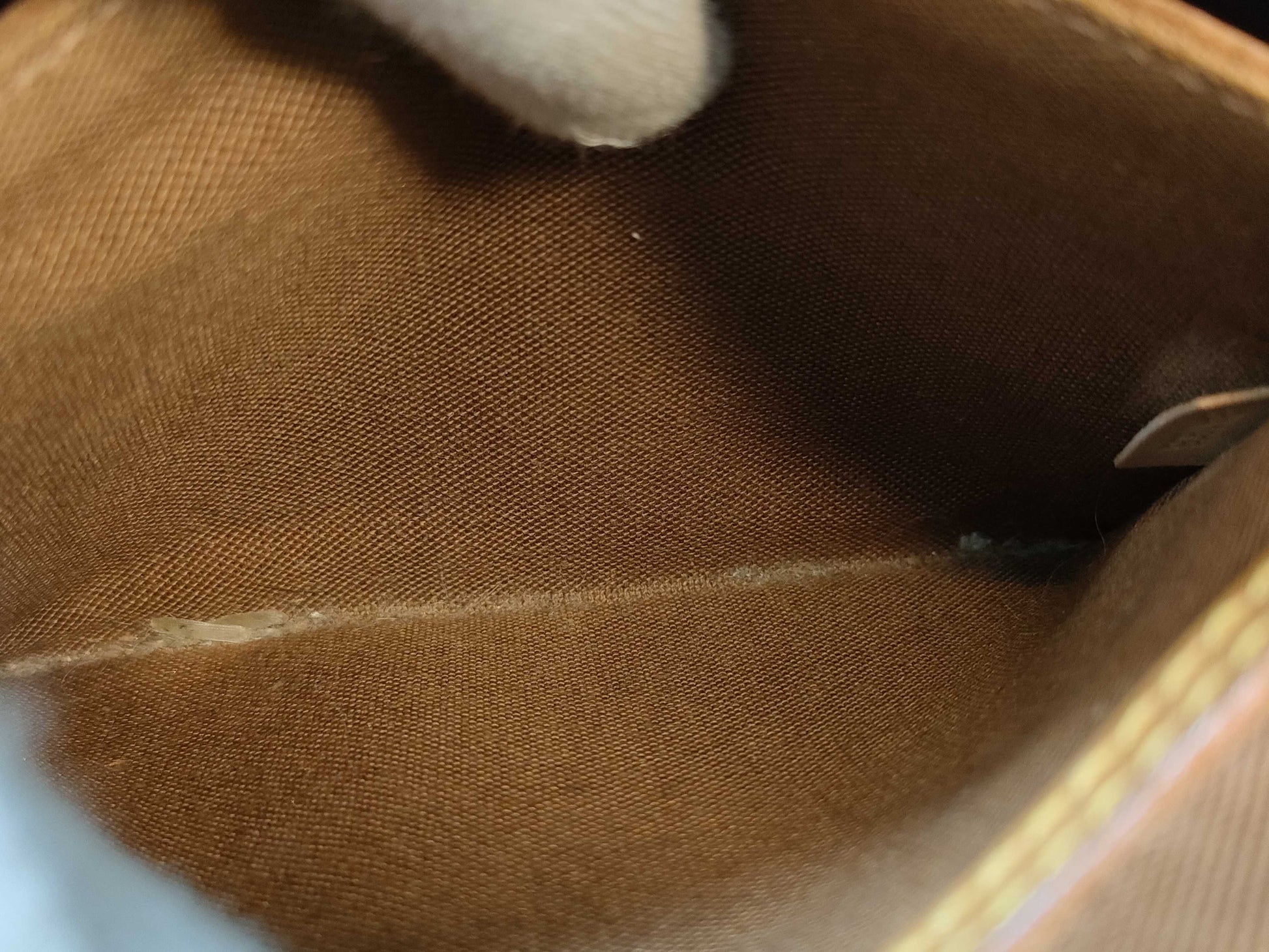 LOUIS VUITTON Monogram M51130 Alma Handbag