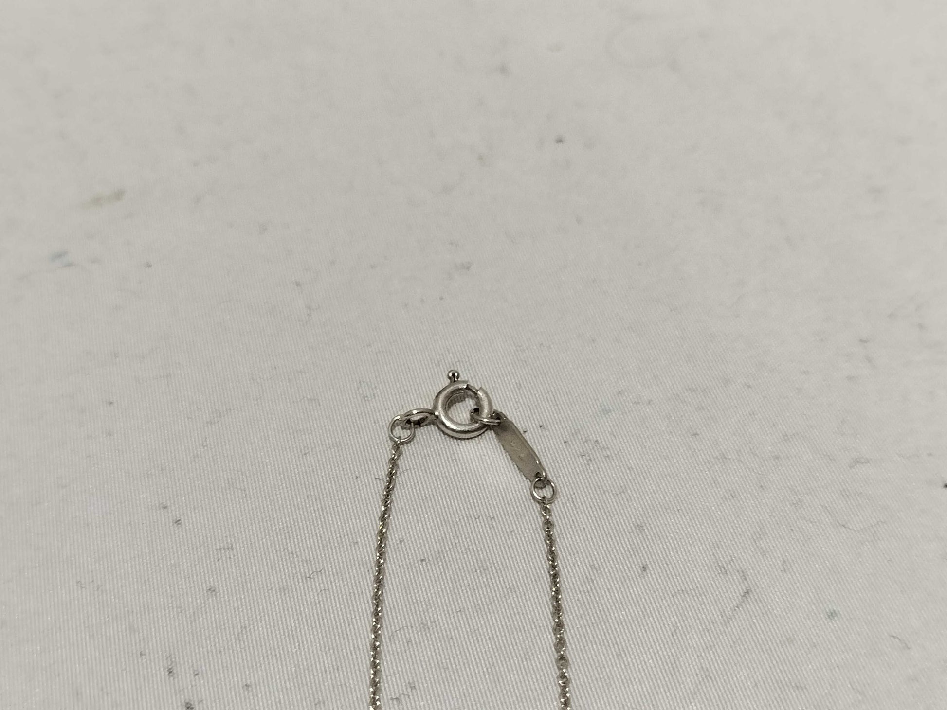 Tiffany & Co. Folded Heart 5.8g Necklace