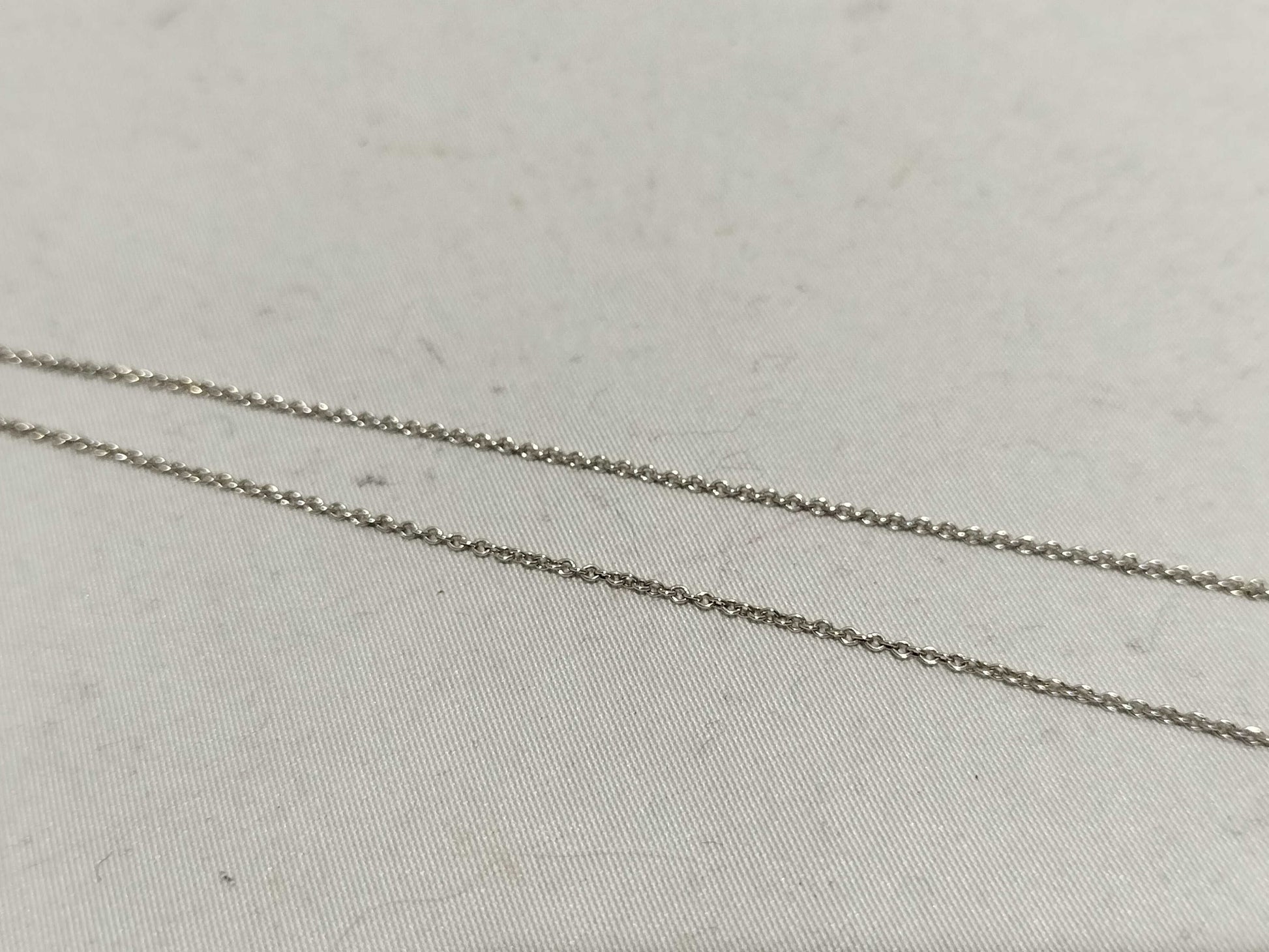 Tiffany & Co. Folded Heart 5.8g Necklace