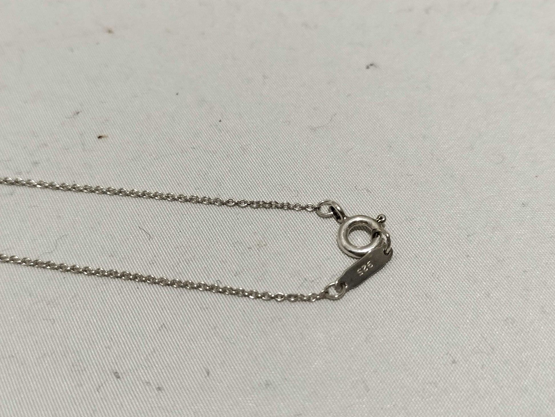 Tiffany & Co. Folded Heart 5.8g Necklace