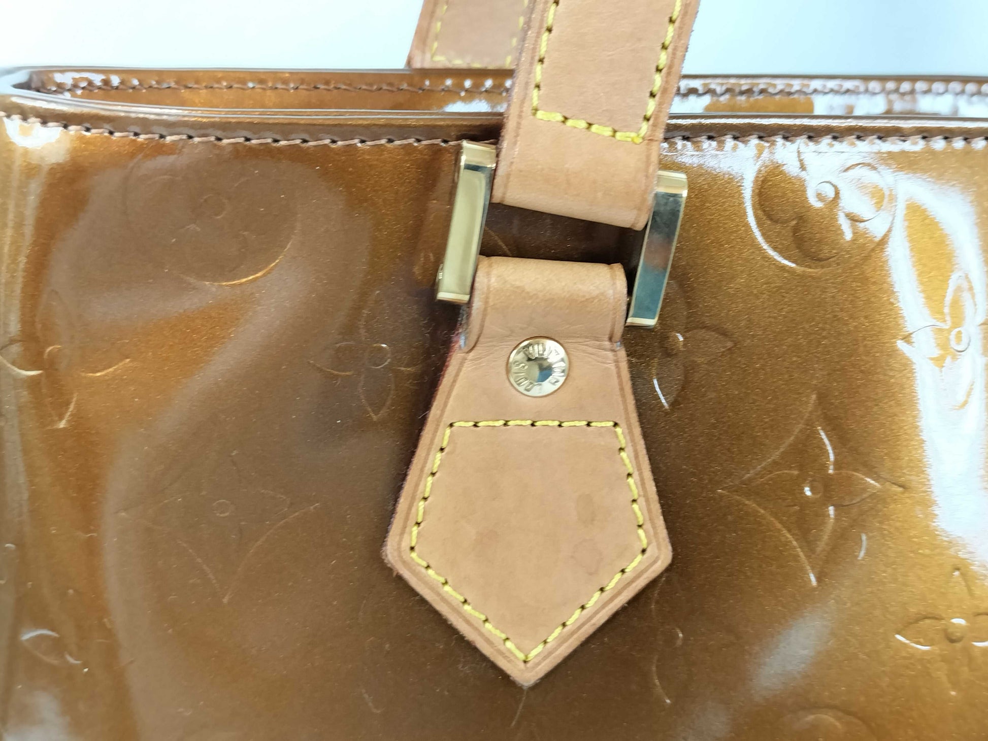 LOUIS VUITTON LW0030 Vernis Houston Shoulder Bag
