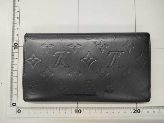 LOUIS VUITTON Monogram Matte M61217 Portefeuille International Wallet