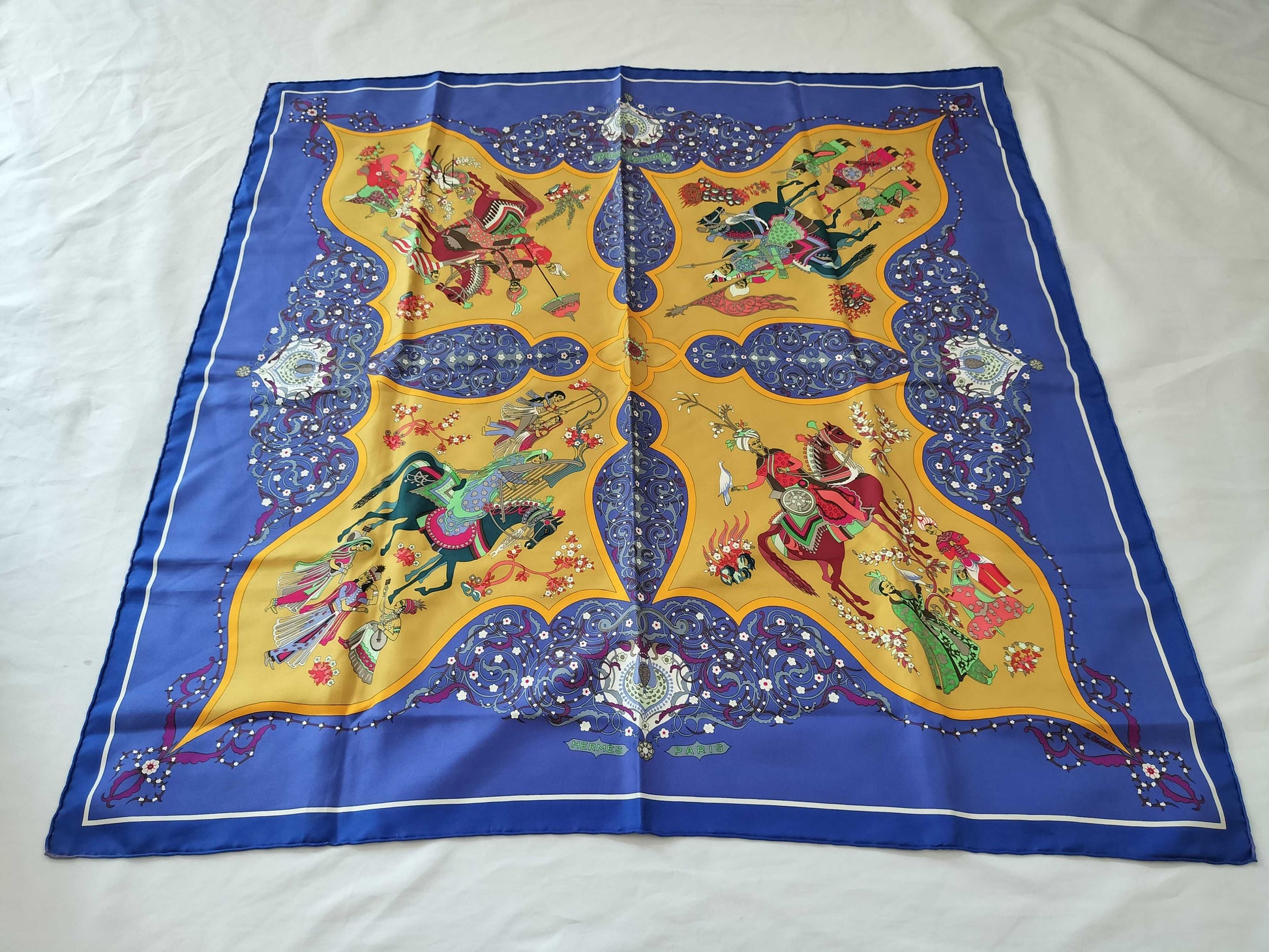 HERMES Carré 90 Persian Poetry Scarf
