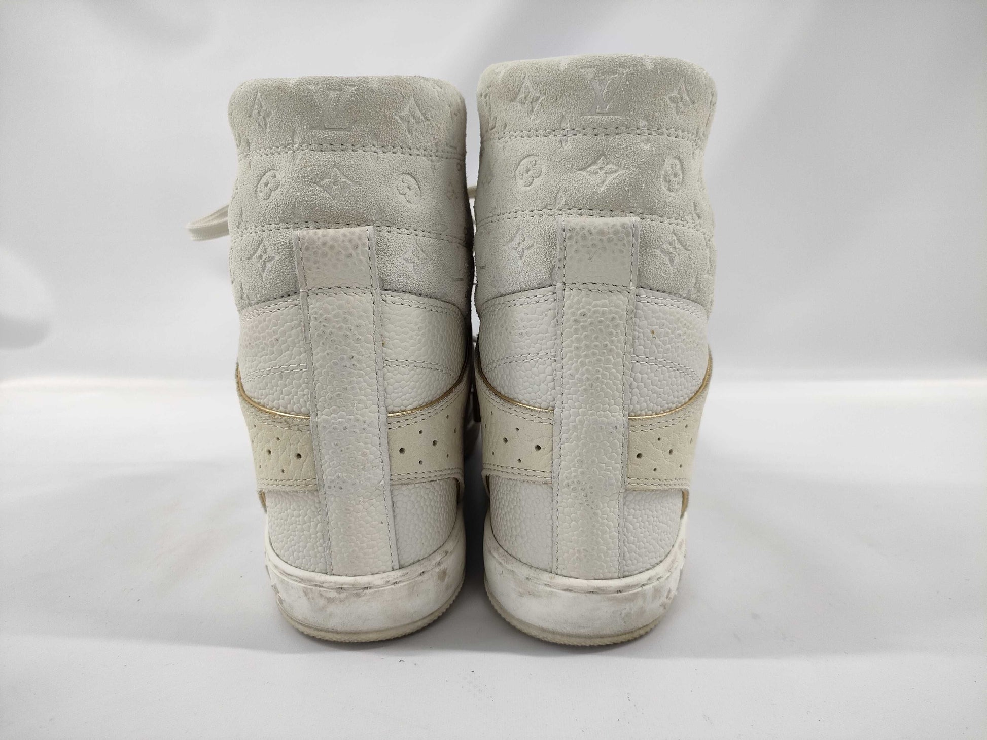 LOUIS VUITTON High-top/Monogram Sneakers