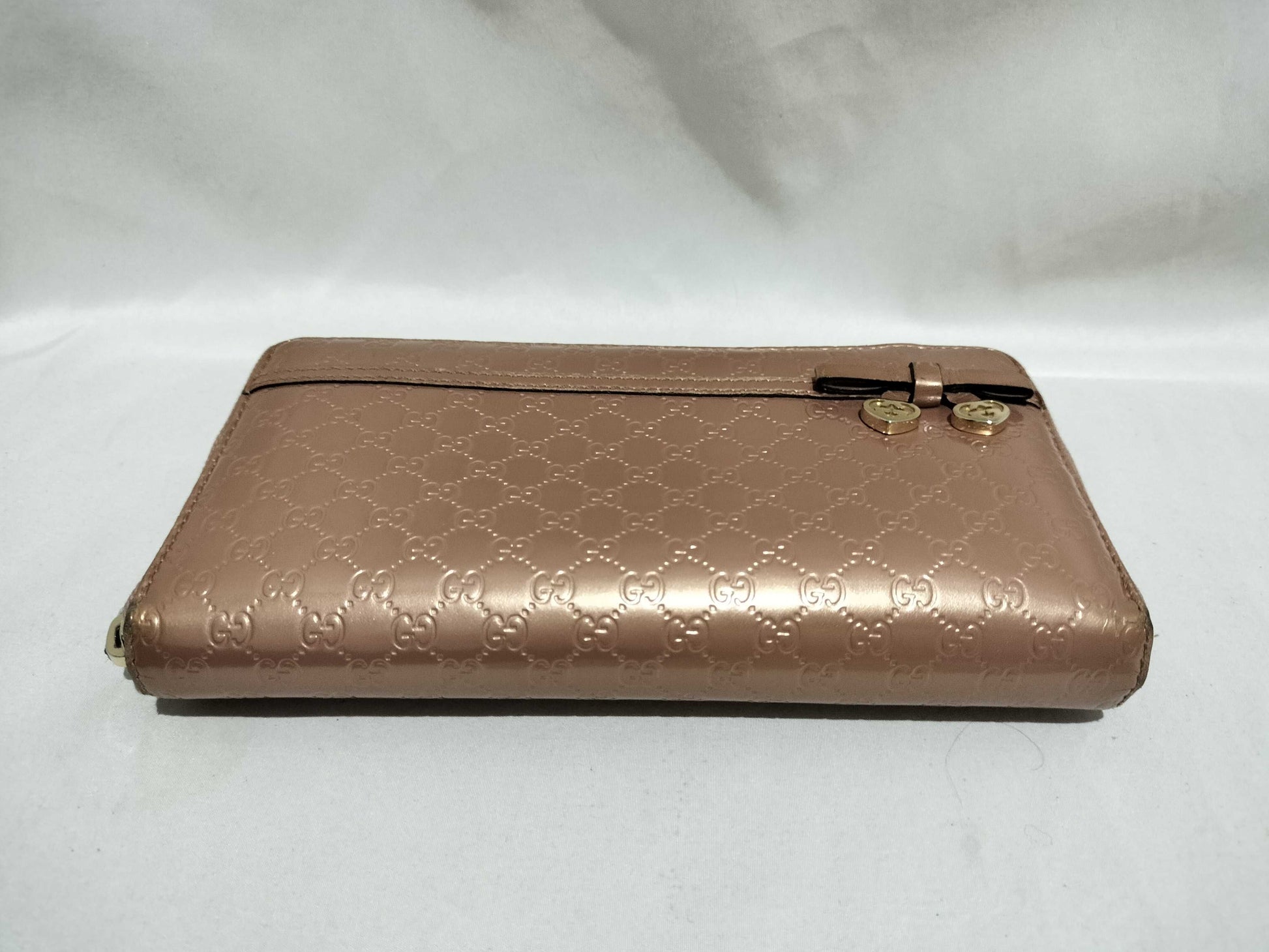 GUCCI Micro GG Enamel Wallet