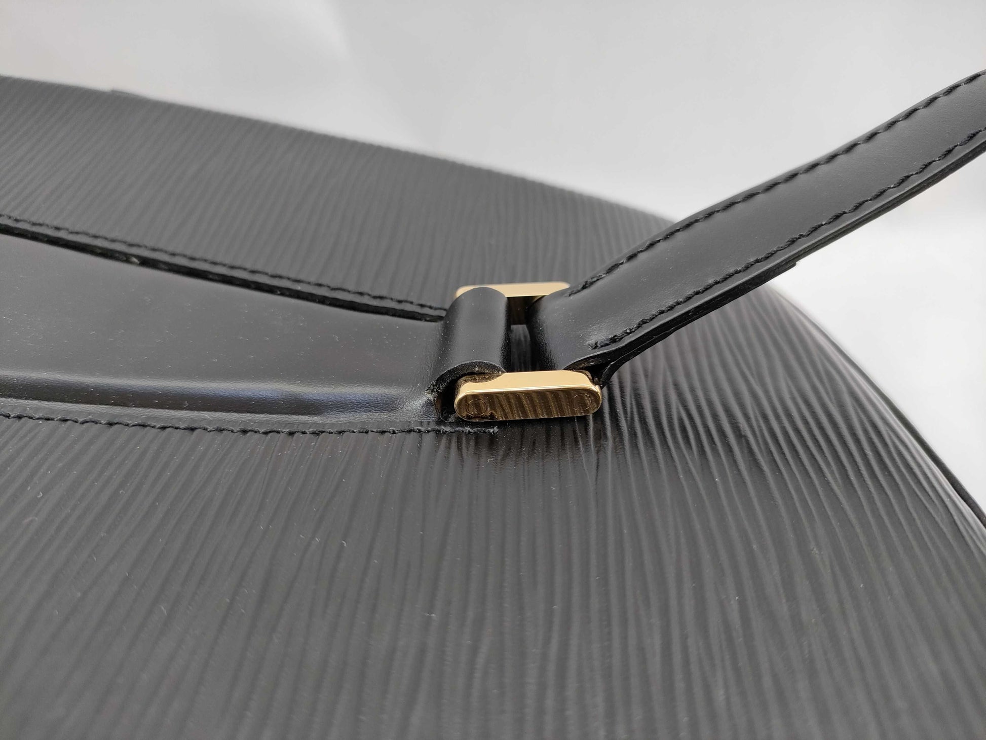 LOUIS VUITTON CA0020 Epi Voltaire Tote Bag