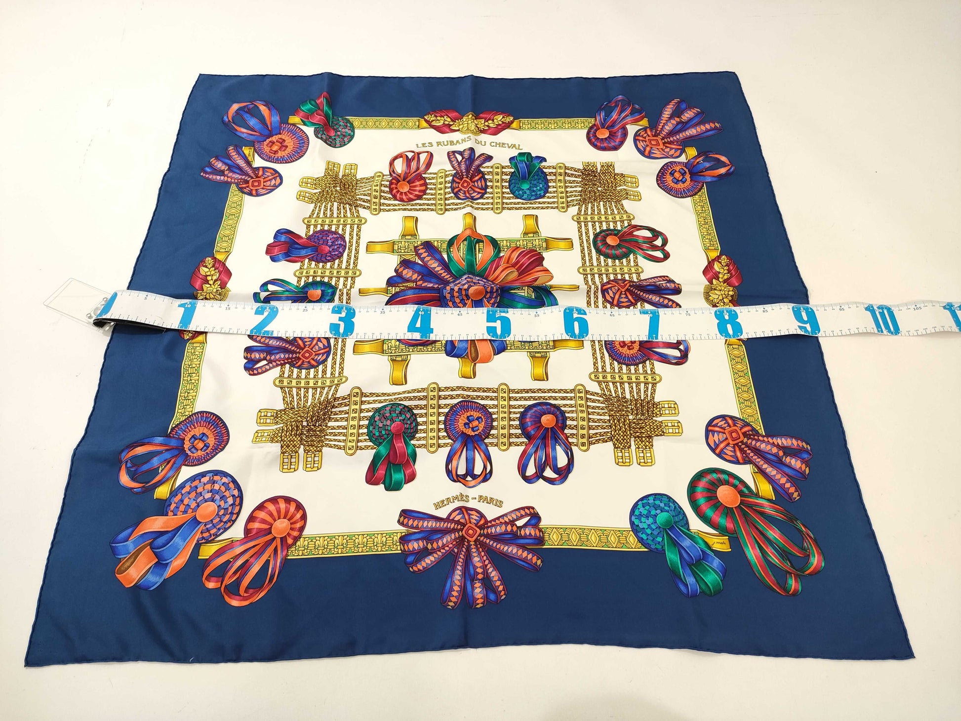 HERMES Carre LES RUBANS du cheval scarf