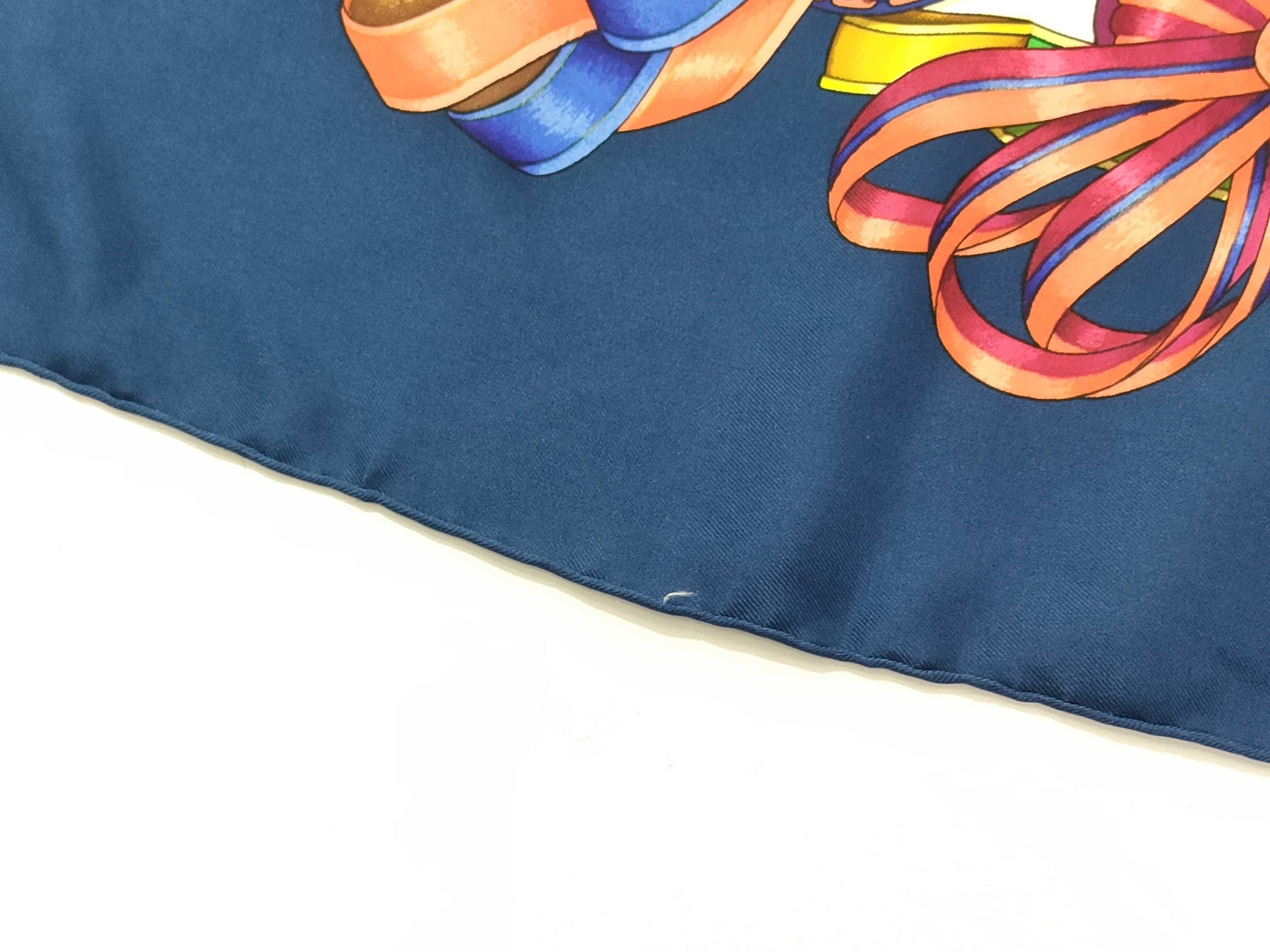 HERMES Carre LES RUBANS du cheval scarf