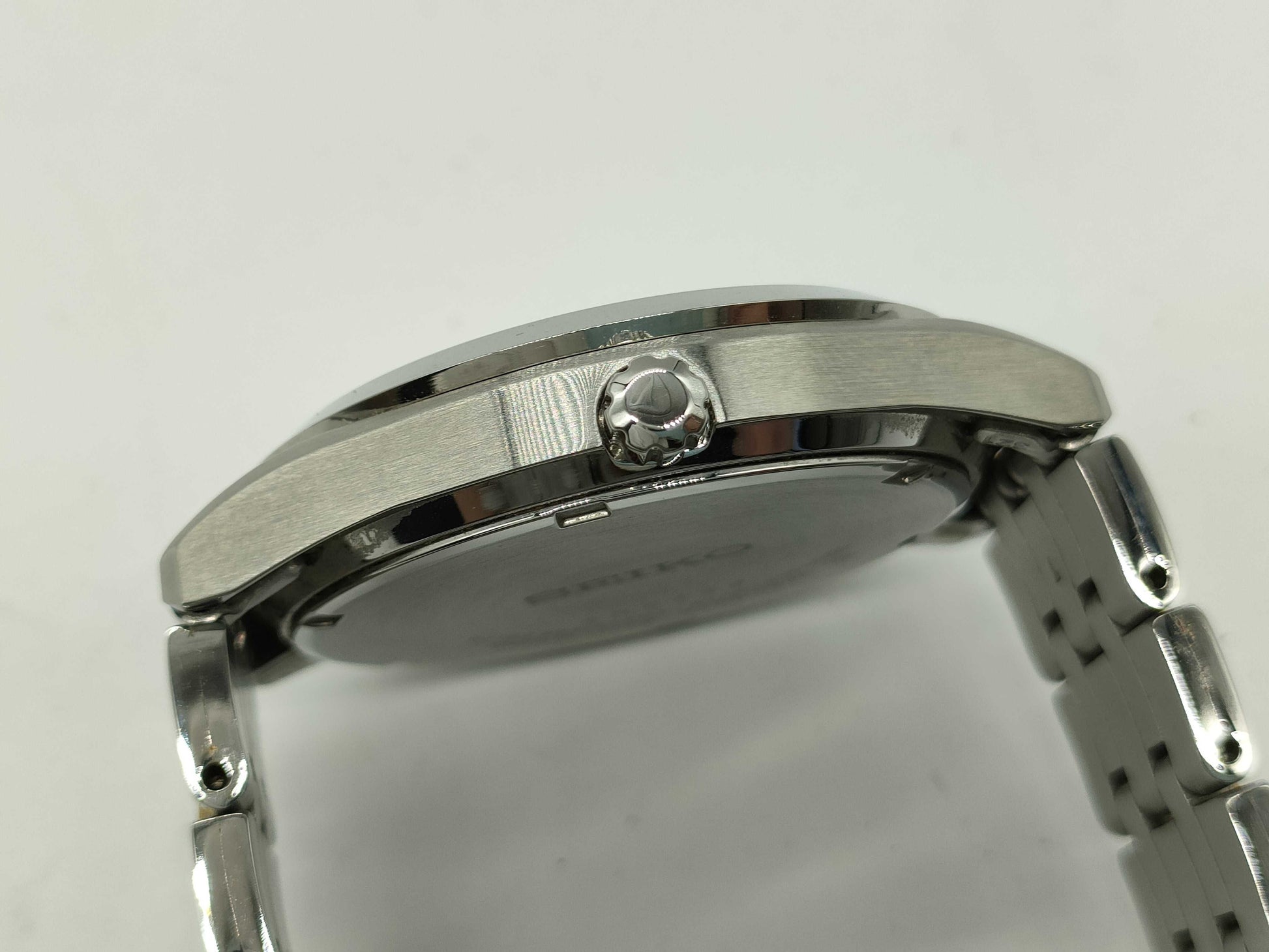 SEIKO V158-0BA0 Men's Watch