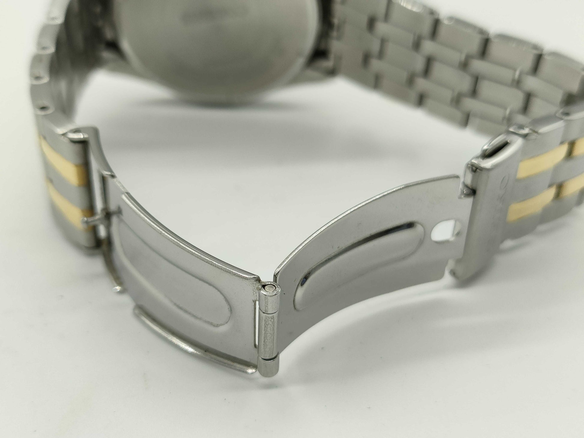 SEIKO V158-0BA0 Men's Watch