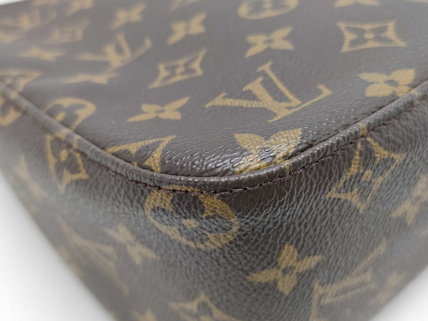 LOUIS VUITTON MI0051 Monogram M51146 Looping MM Shoulder Bag