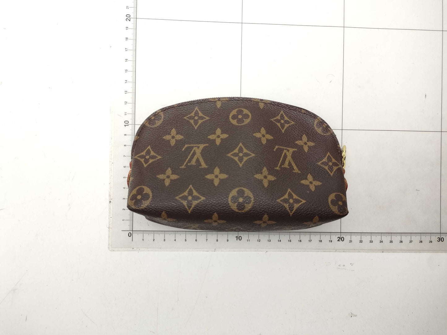 LOUIS VUITTON Monogram M47515 Cosmetic Pouch