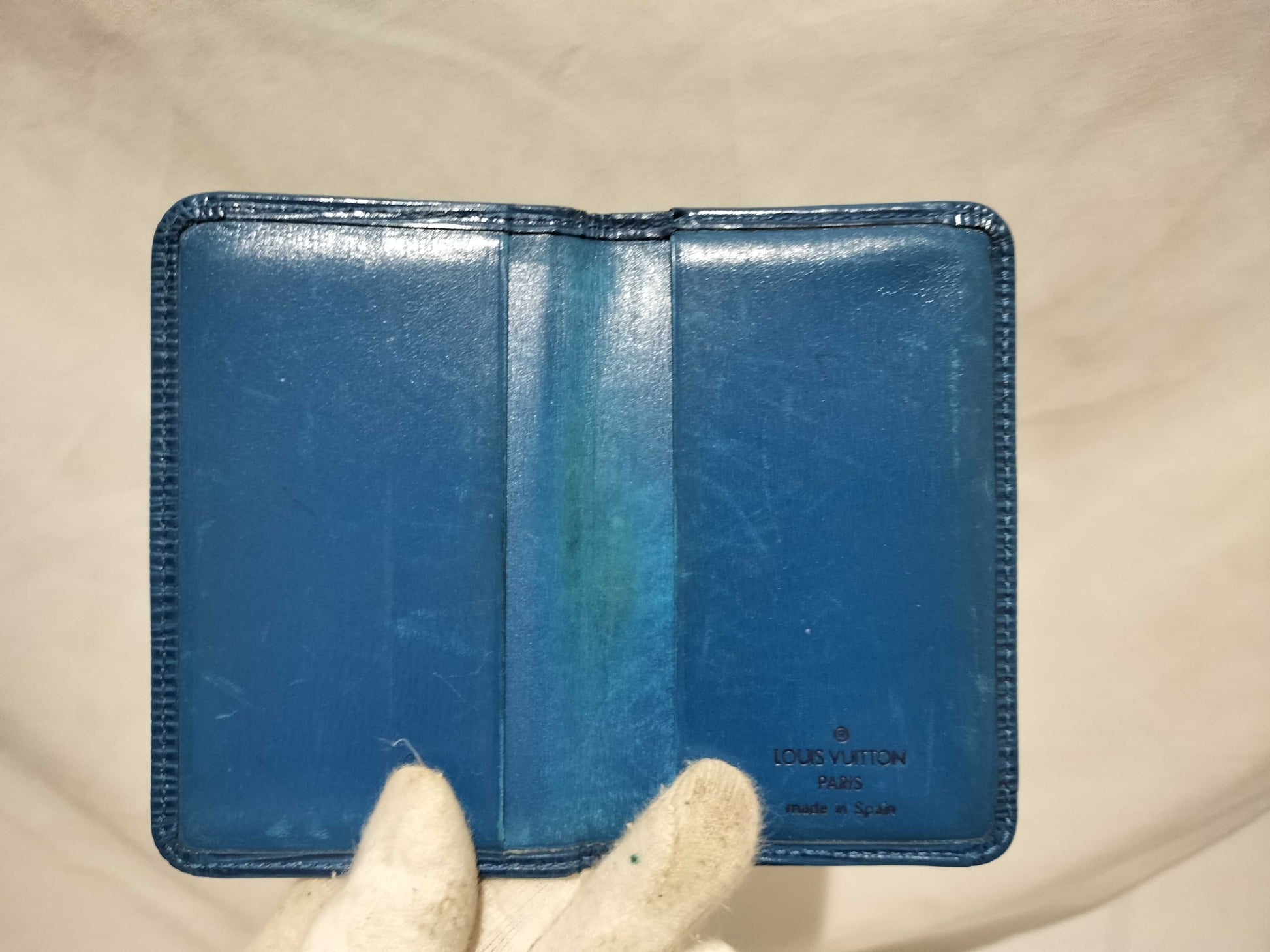 LOUIS VUITTON Epi Epi Card Case Wallet Vernikey Case Wallet