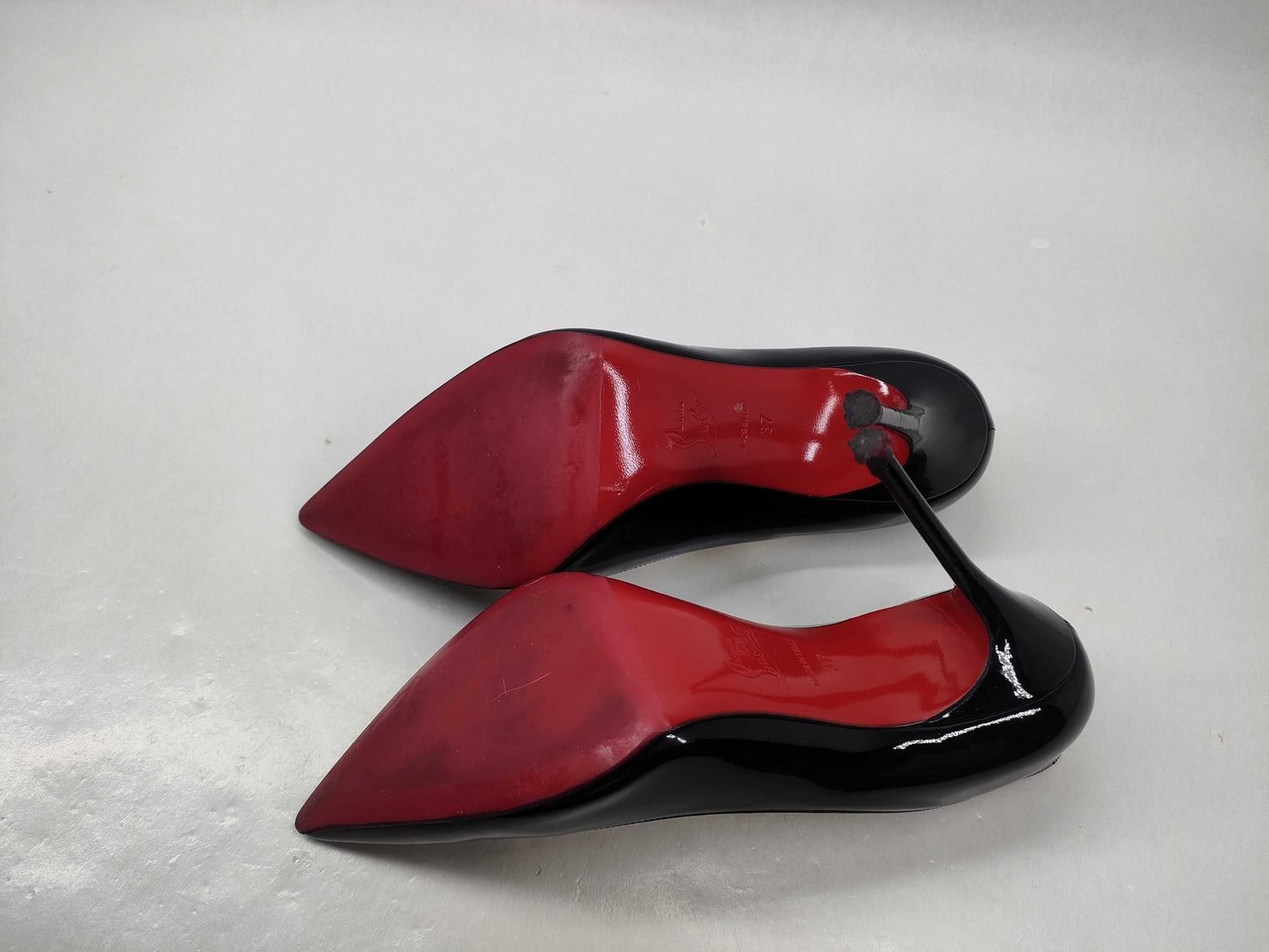 Christian Louboutin Patent BK01 Pumps
