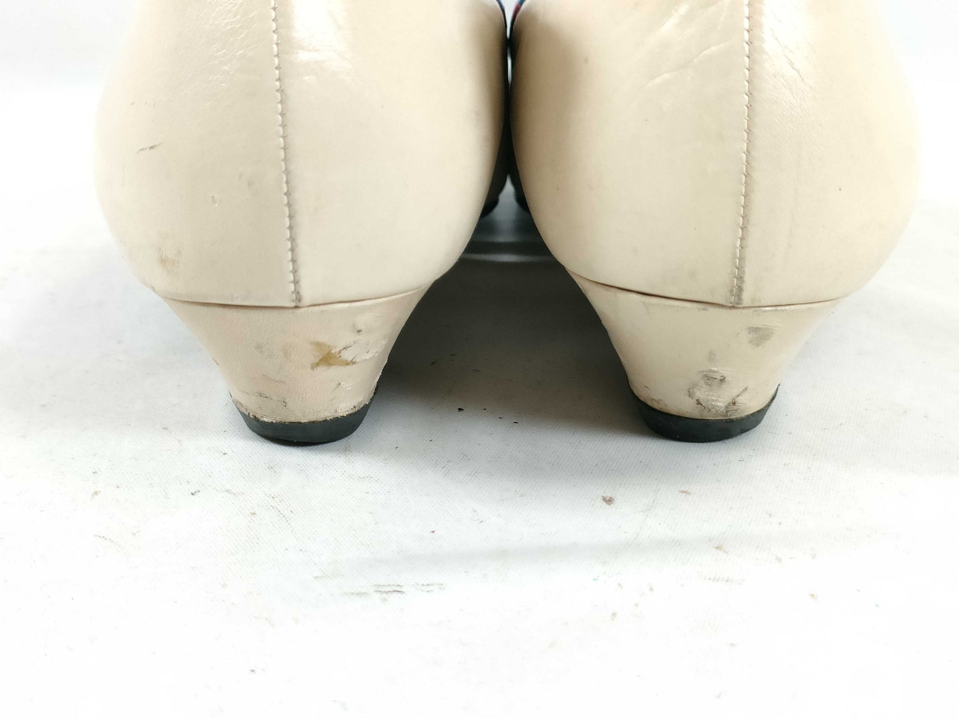 Yves Saint Laurent Pumps Pumps