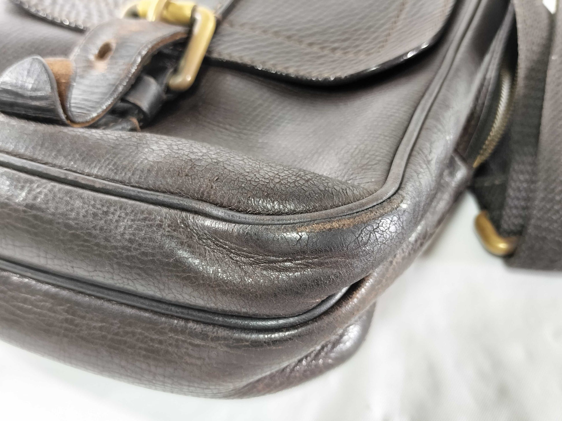 LOUIS VUITTON Unidentified Utah Iroquois Shoulder Bag