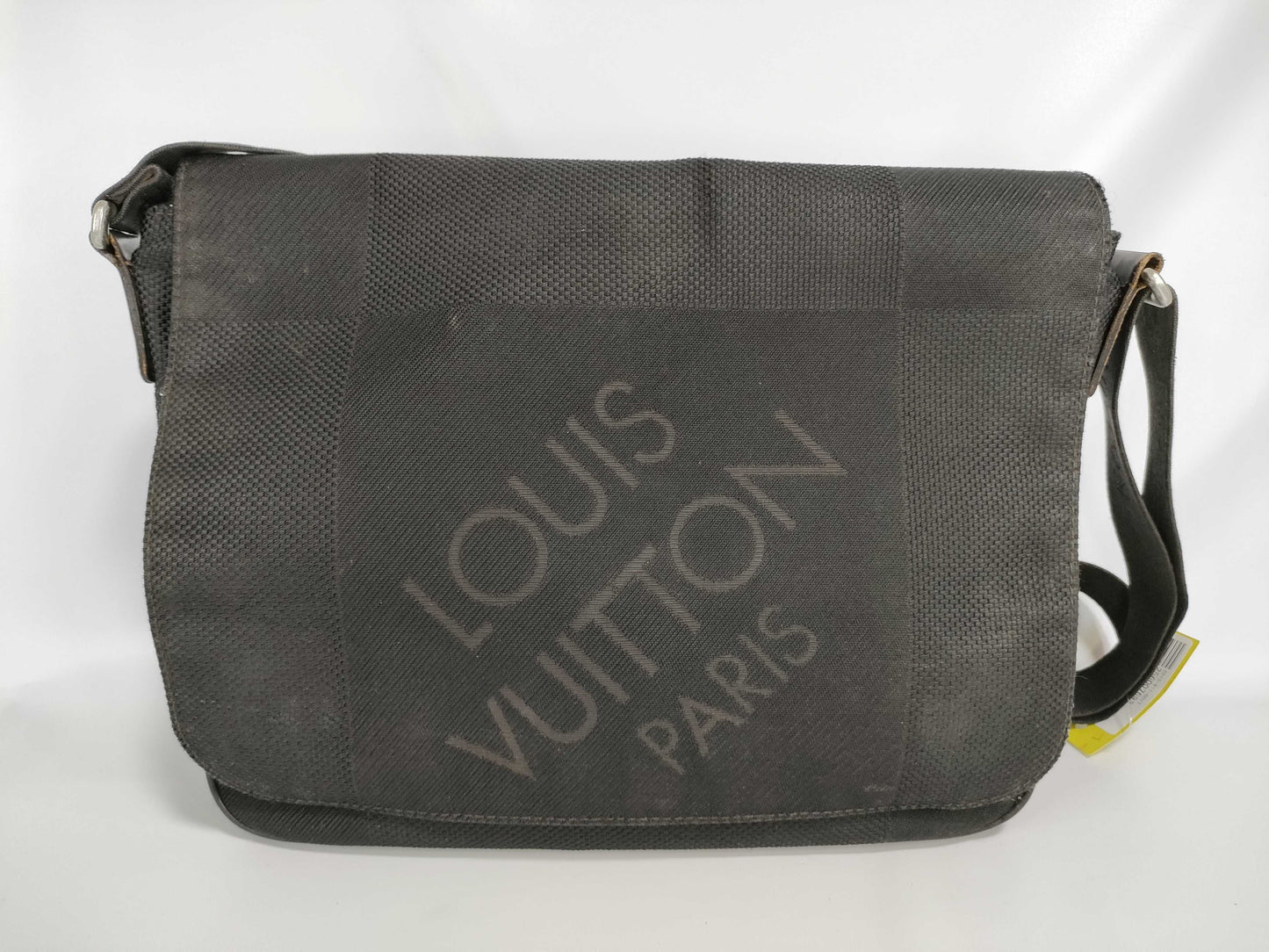 LOUIS VUITTON [Model Number] M93618 Damier Geant Messager Shoulder Bag Black Shoulder Bag