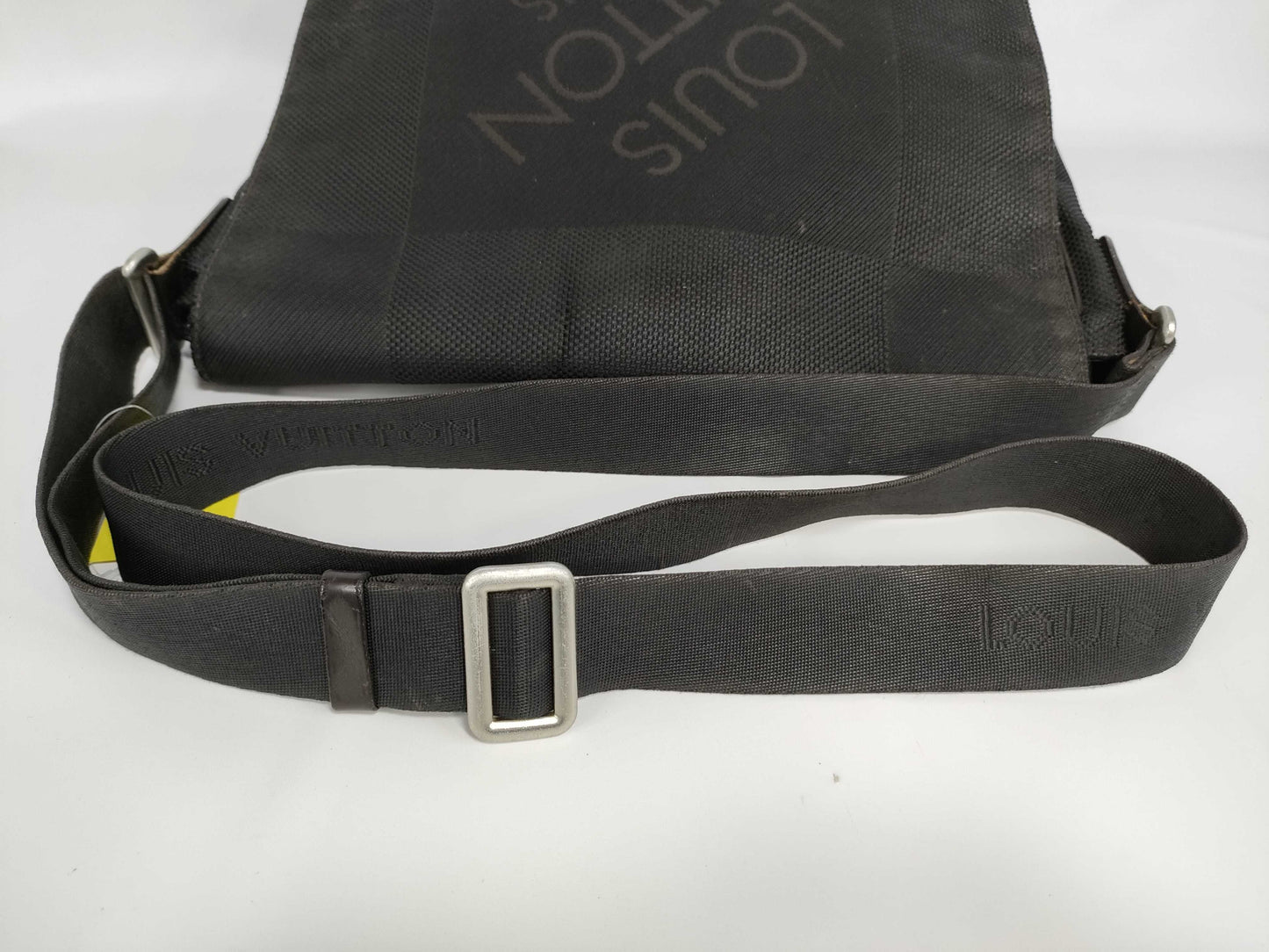 LOUIS VUITTON [Model Number] M93618 Damier Geant Messager Shoulder Bag Black Shoulder Bag