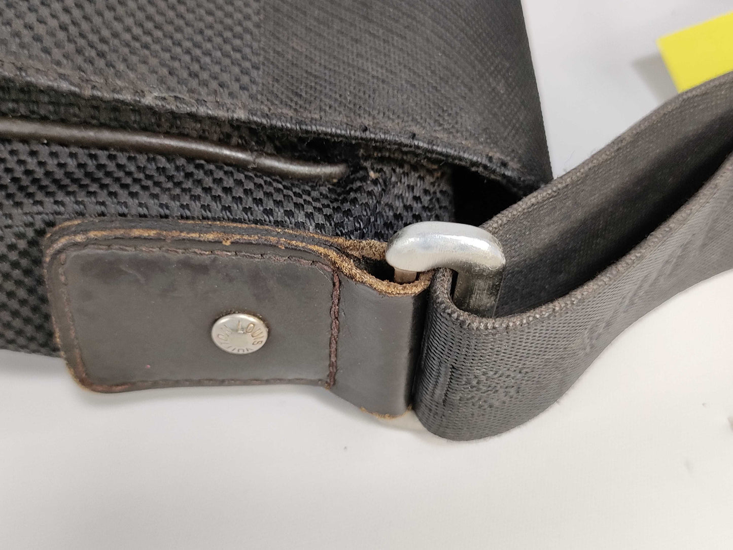 LOUIS VUITTON [Model Number] M93618 Damier Geant Messager Shoulder Bag Black Shoulder Bag