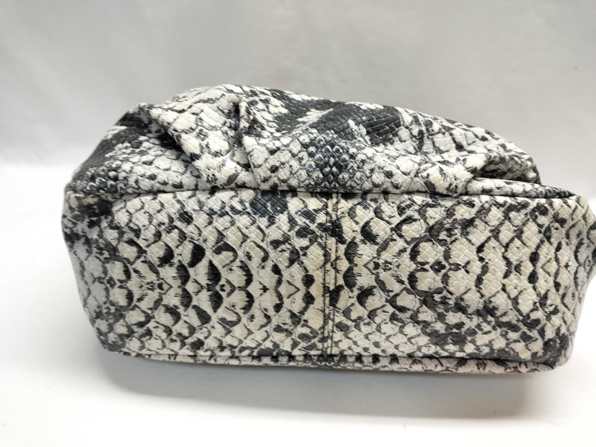 MARC BY MARC JACOBS Marc Jacobs Crocodile Shoulder Bag Shoulder Bag