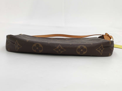 LOUIS VUITTON Monogram M40712 Pochette Accessoires Pouch