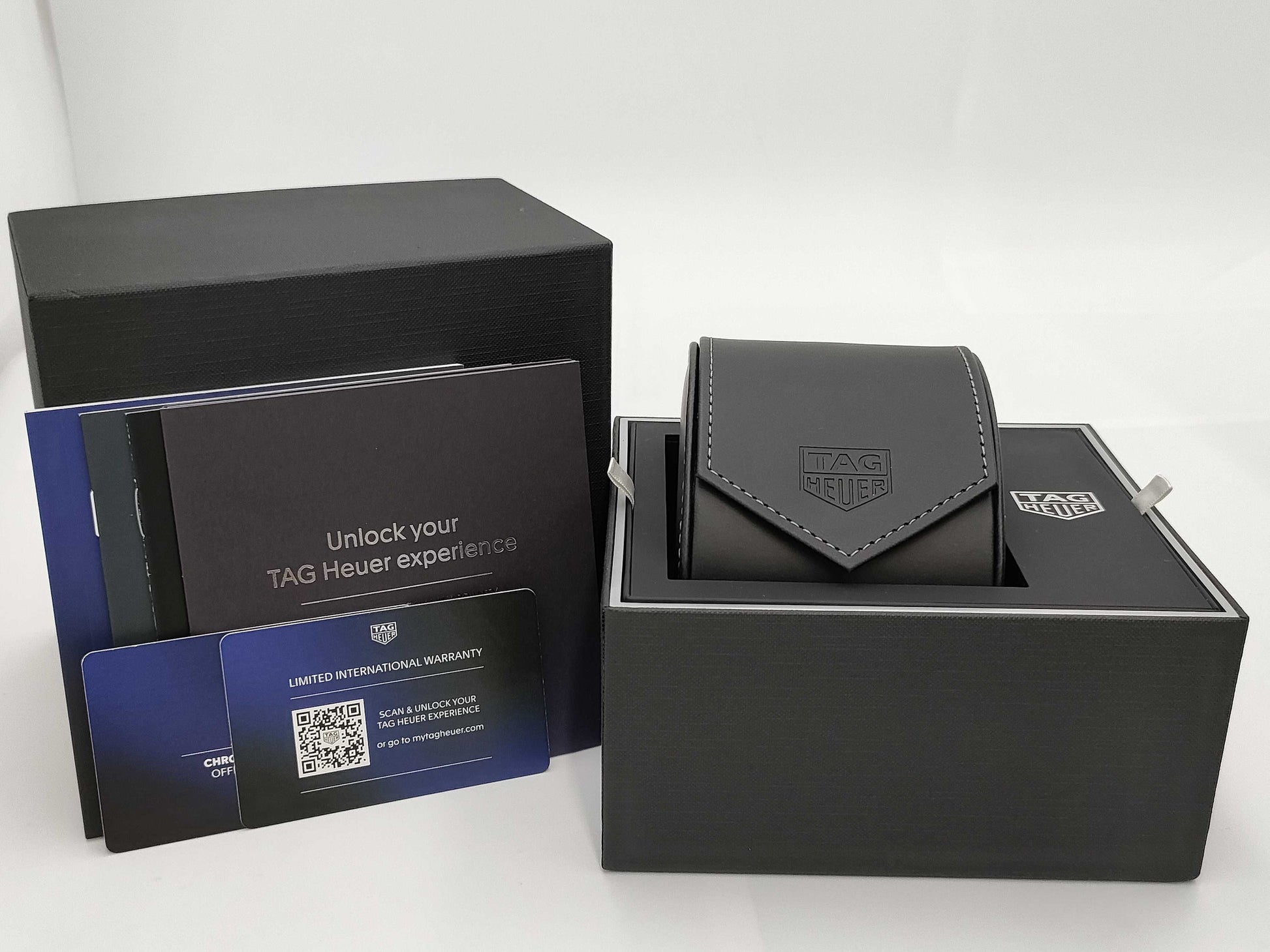 TAG Heuer Professional 300 WBP5110.FT6257 BWM8973 Automatic Men's Watch
