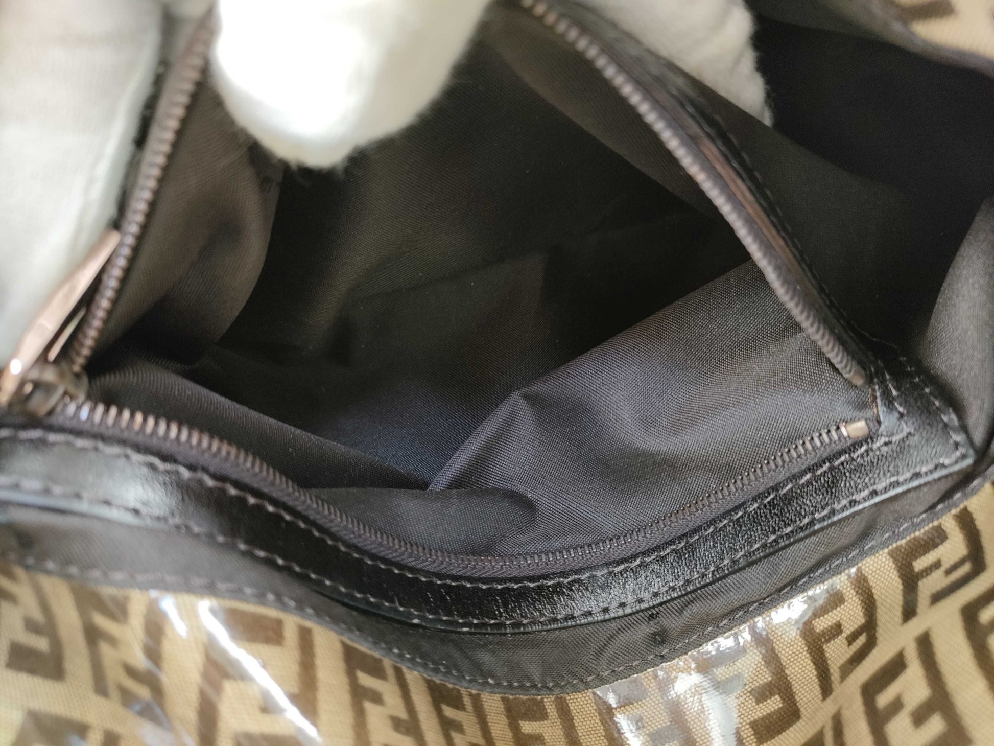 FENDI Zucca pattern enamel patent leather handbag