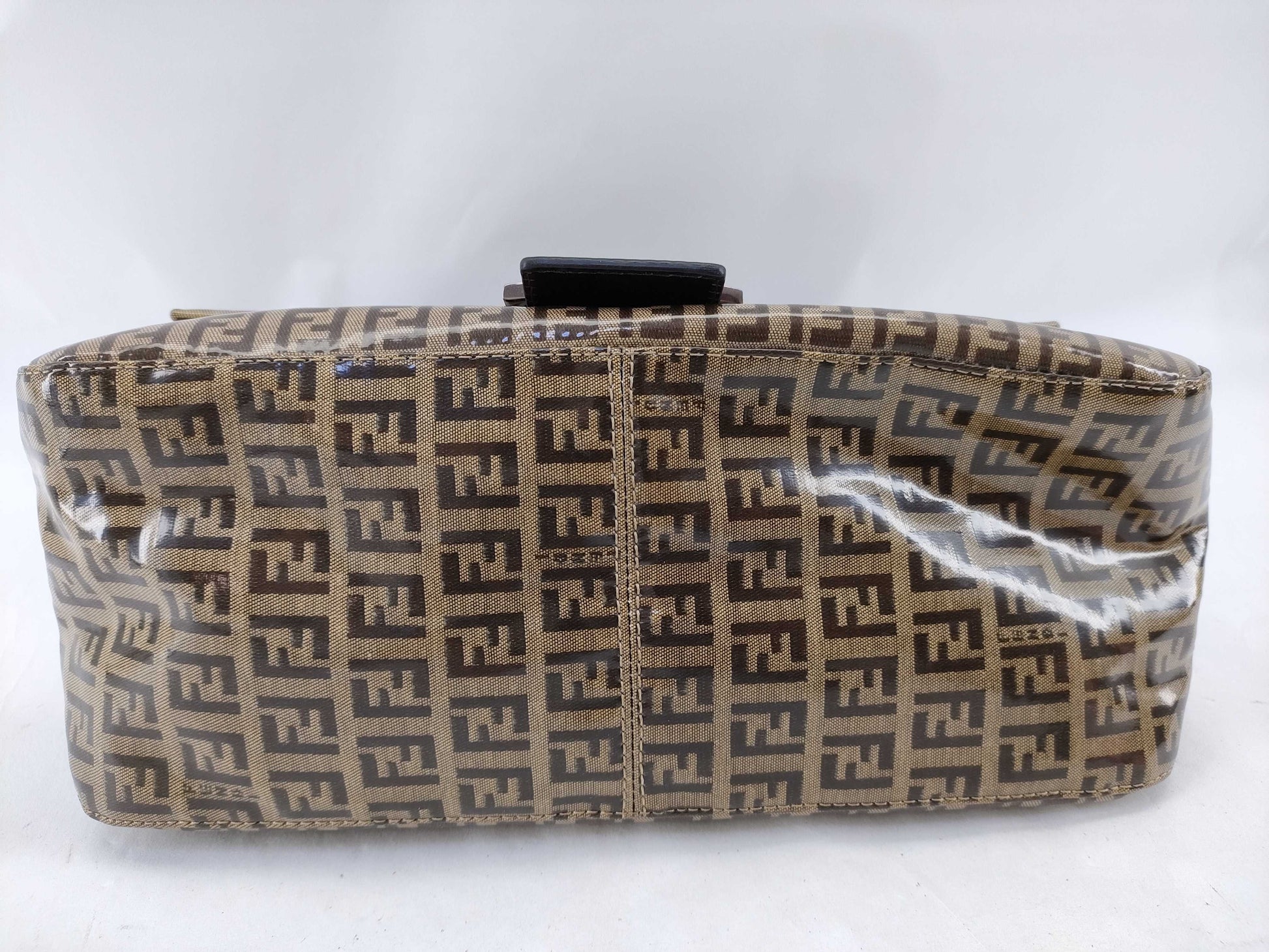 FENDI Zucca pattern enamel patent leather handbag