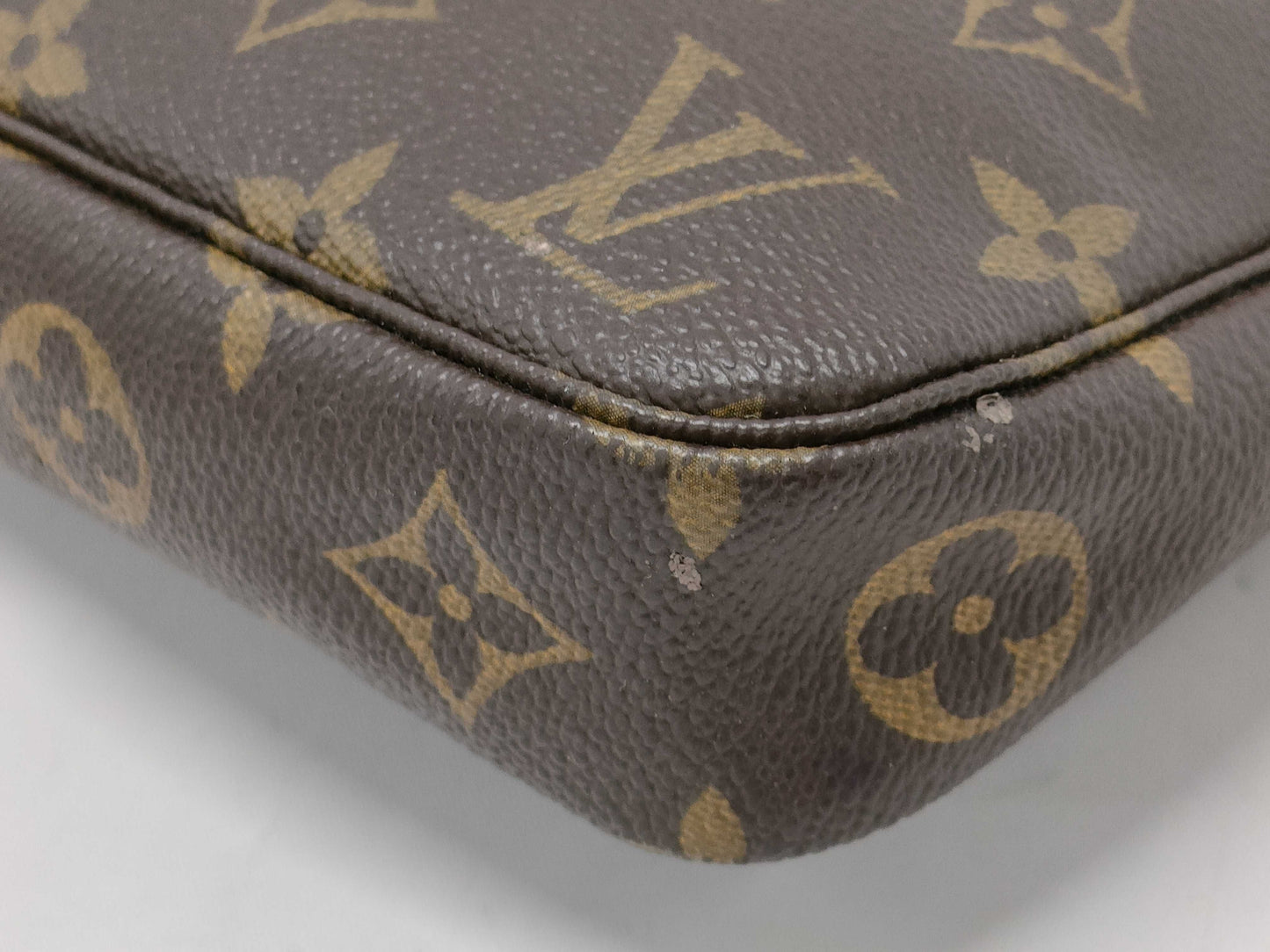 LOUIS VUITTON Monogram M40712 Pochette Accessoires Handbag