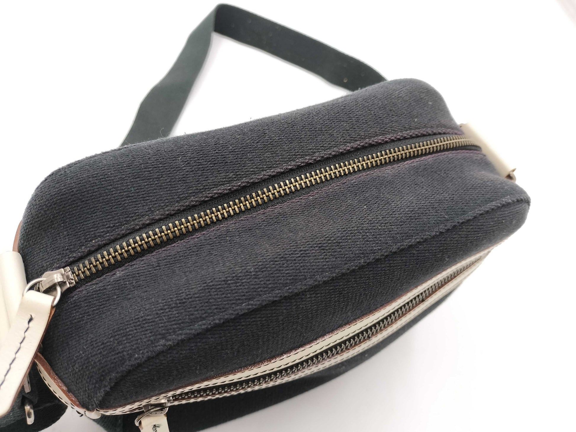 BURBERRY Black Shoulder Bag