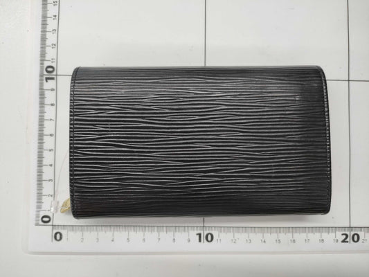 LOUIS VUITTON Epi L-shaped wallet