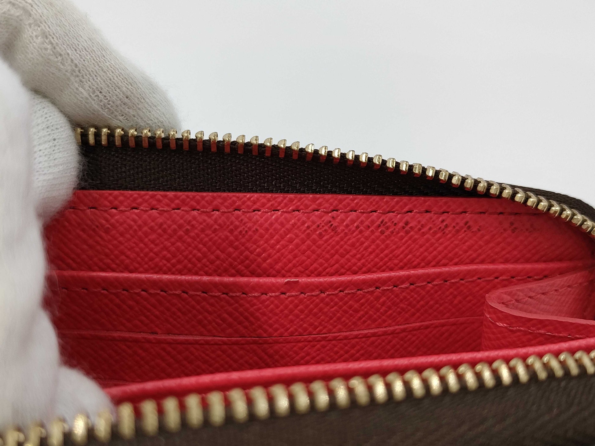 LOUIS VUITTON Monogram Illustre Coin Purse Wallet